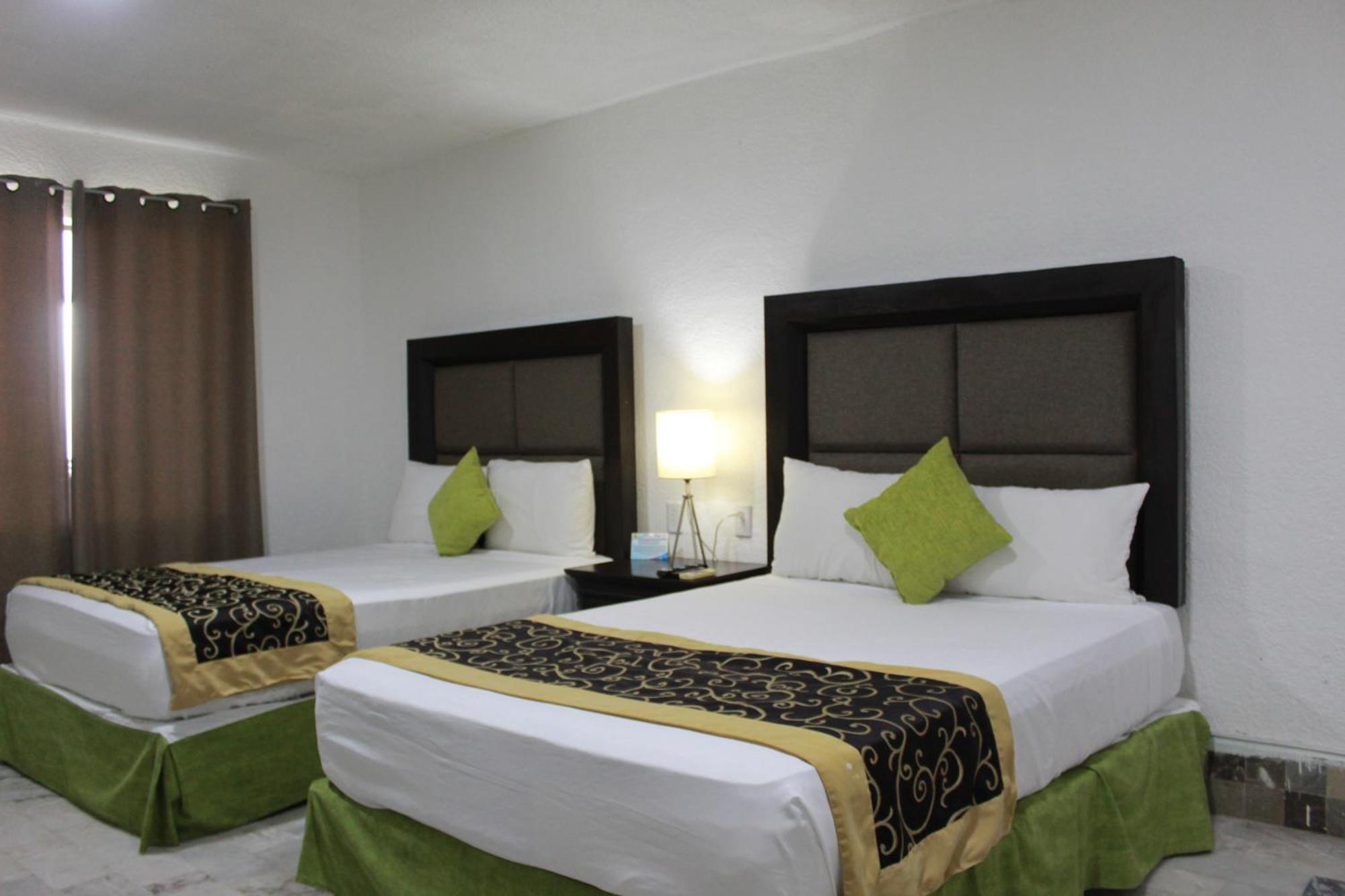 Pok Ta Pok 4 Hotel Cancun